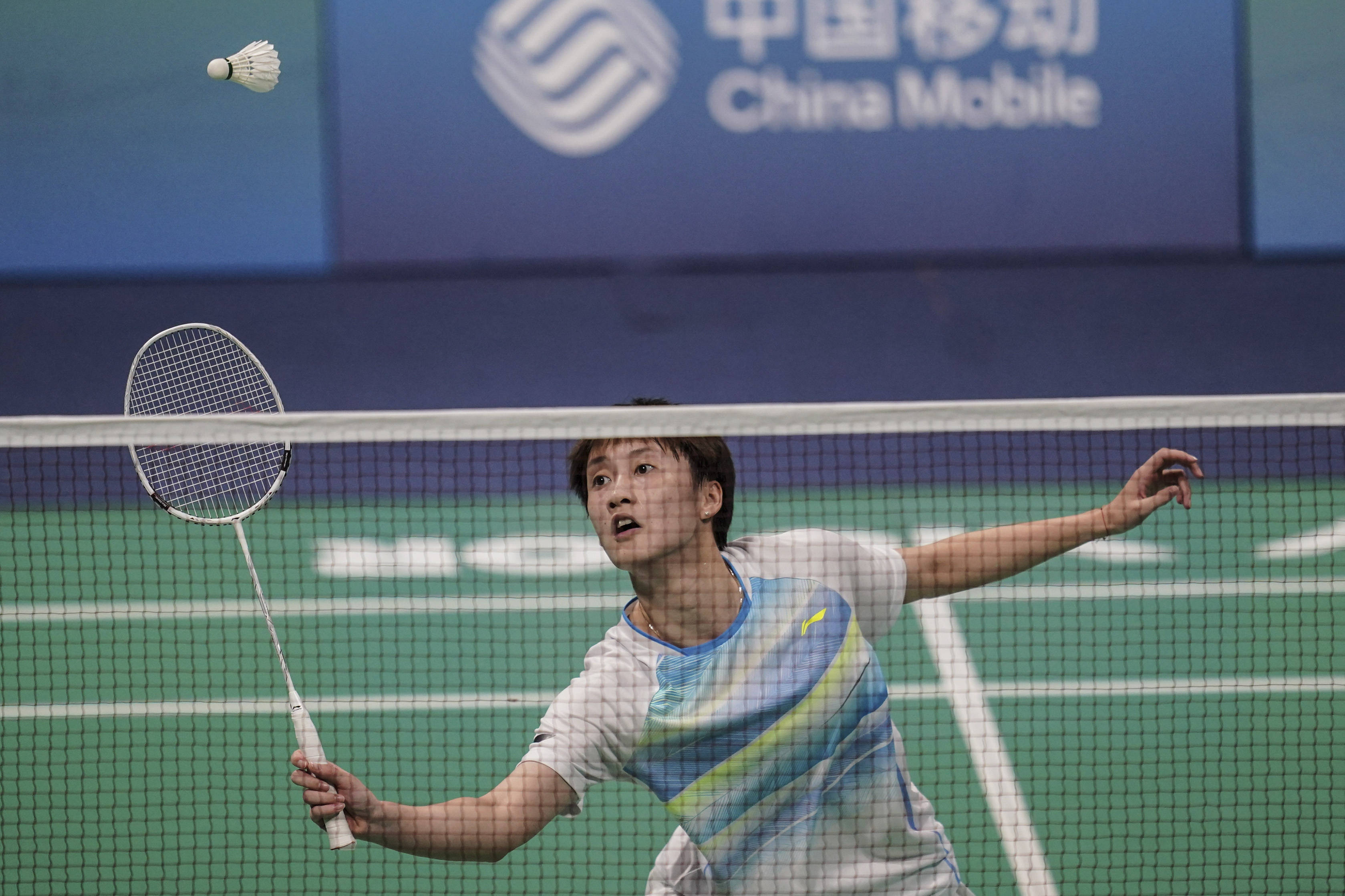 手同台较量 手同台较量